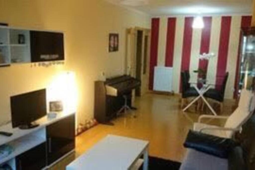 Apartamento Piso en Los corrales de buelna  Exterior foto